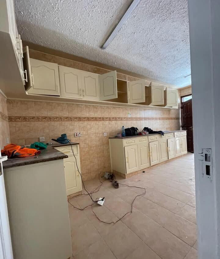 4BR Townhouse with Fireplace & Closed Kitchen - Kileleshwa