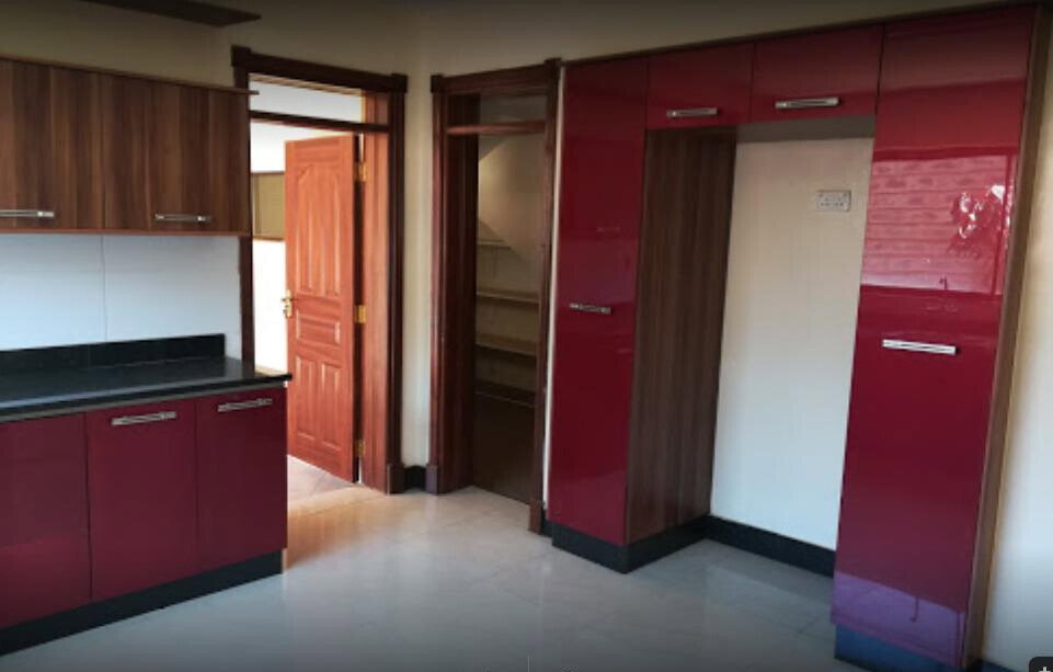 5-Bed Townhouse with Pool & Garden in Gated Spring Valley Estate