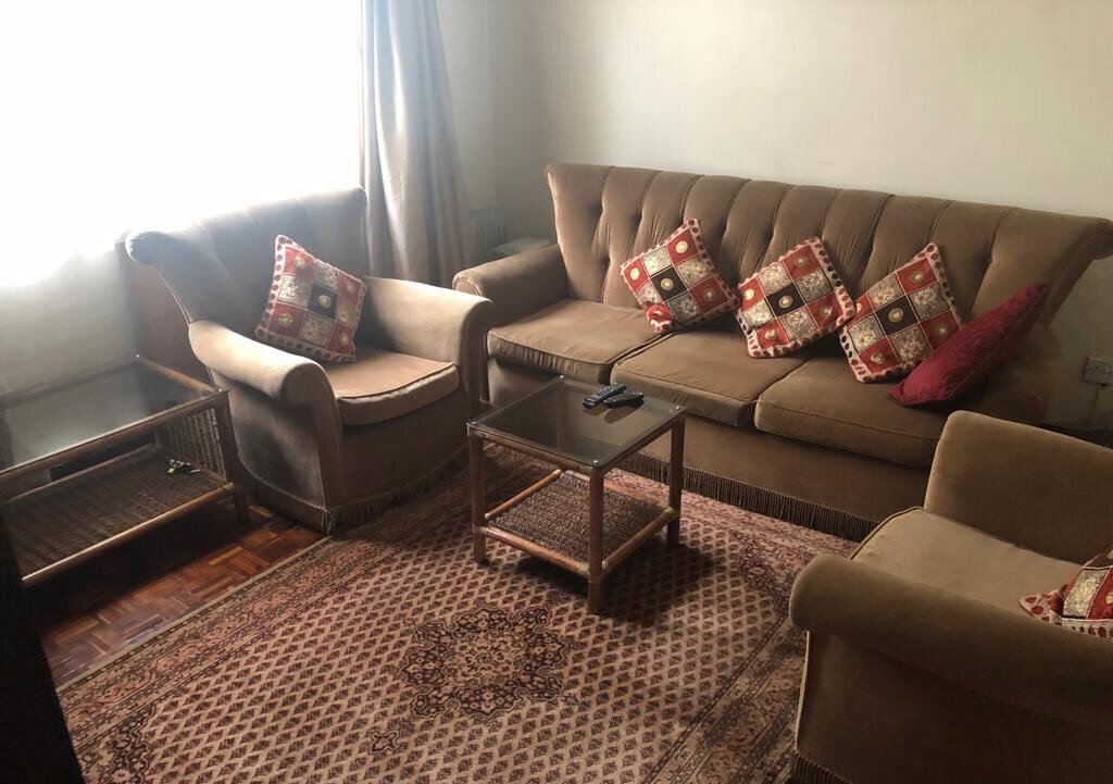 Classic 4-Ensuite Townhouse with Solar & Borehole - Lavington