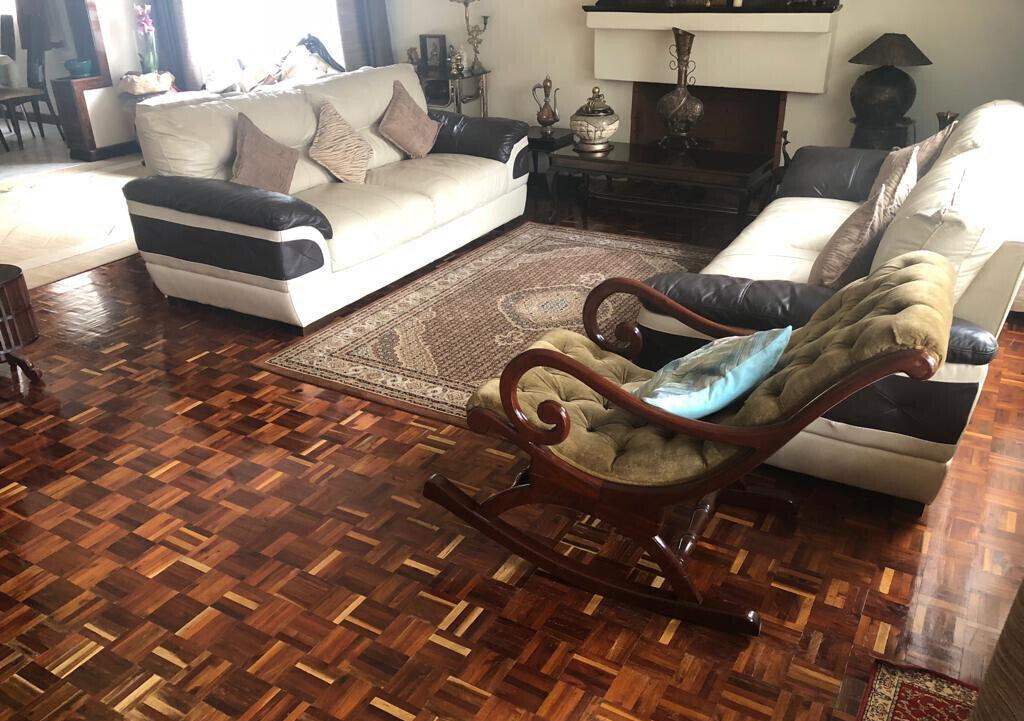 Classic 4-Ensuite Townhouse with Solar & Borehole - Lavington