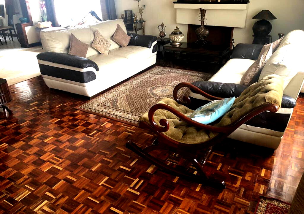 Classic 4-Ensuite Townhouse with Solar & Borehole - Lavington