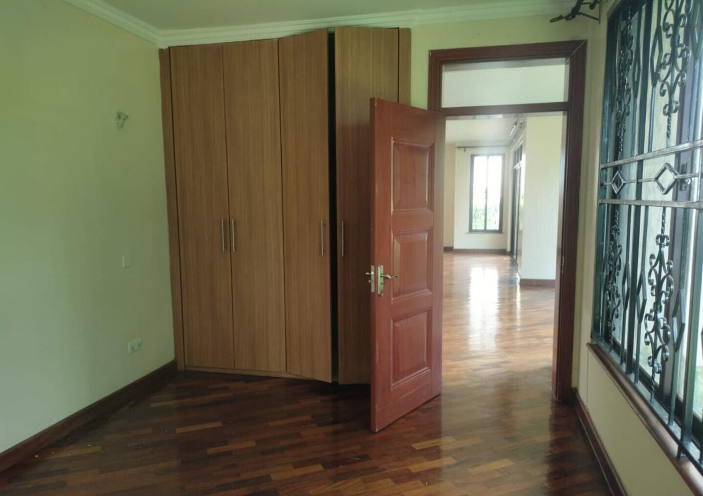 Design-Led 4BR Townhouse Near UN & Two Rivers - Ridgeways