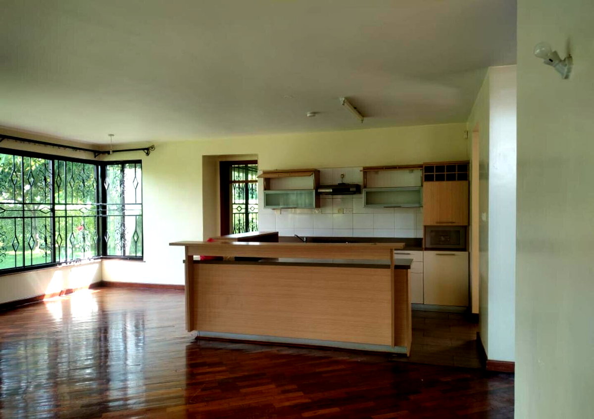 Design-Led 4BR Townhouse Near UN & Two Rivers - Ridgeways
