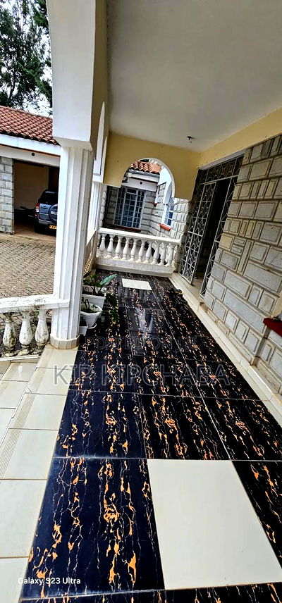 5bdrm Mansion in Elgonview for sale - Image 5