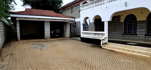 5bdrm Mansion in Elgonview for sale