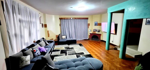5bdrm Mansion in Elgonview for sale