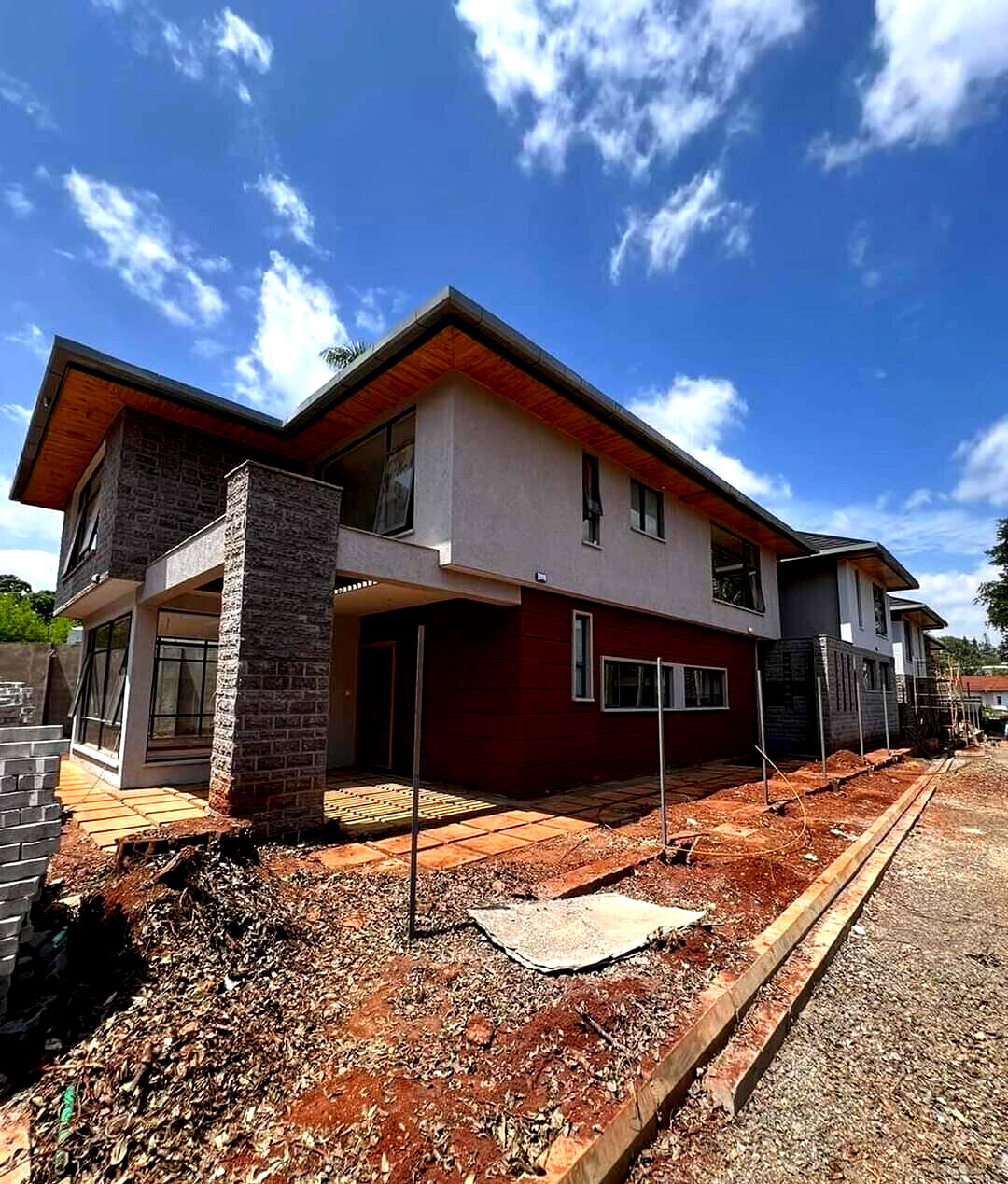 Brand-New 5-Ensuite Townhouse with DSQ - Lavington Gated Community