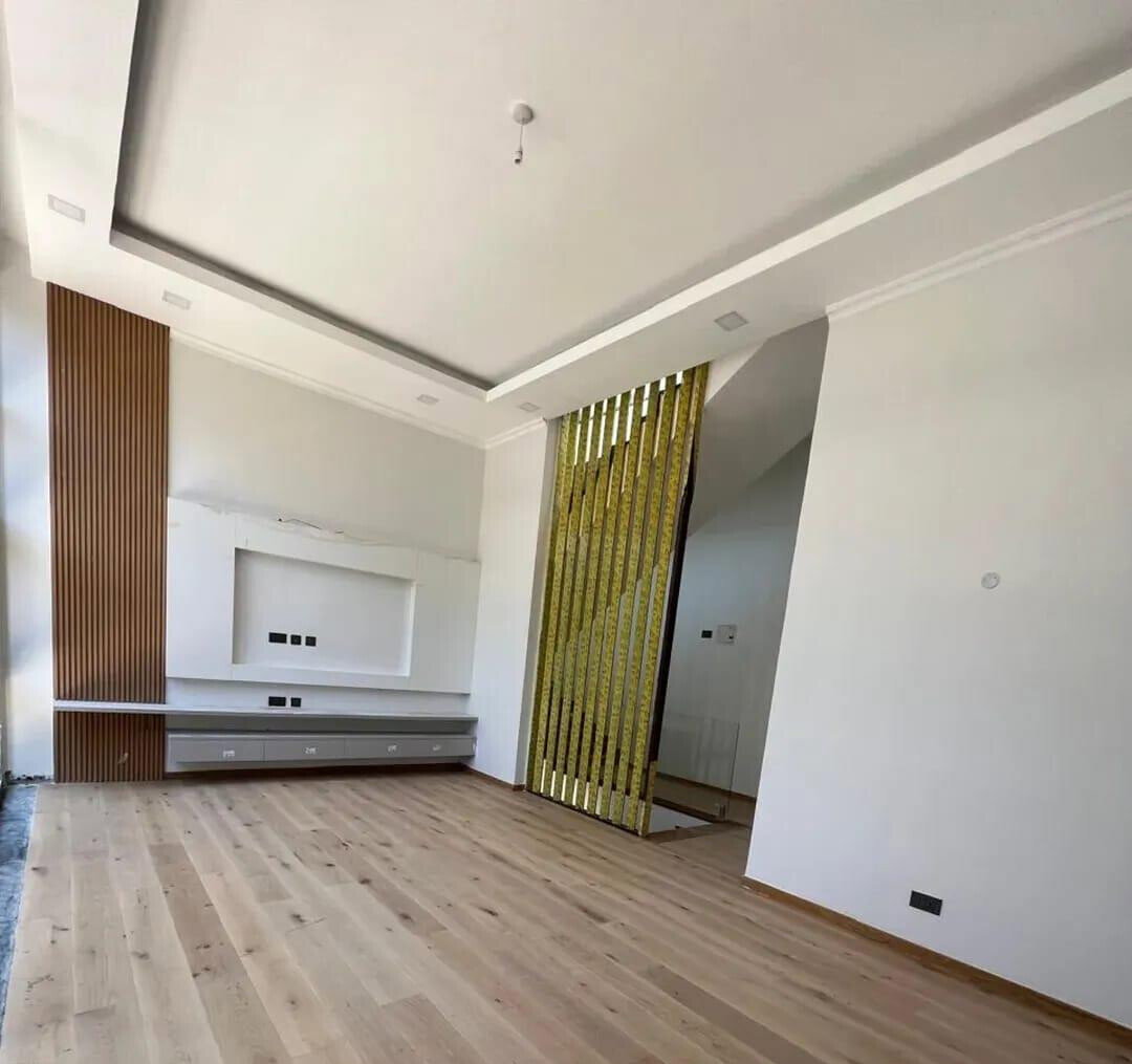 Newly Built 5-Bed Townhouse with DSQ & Rooftop Terrace - Lavington