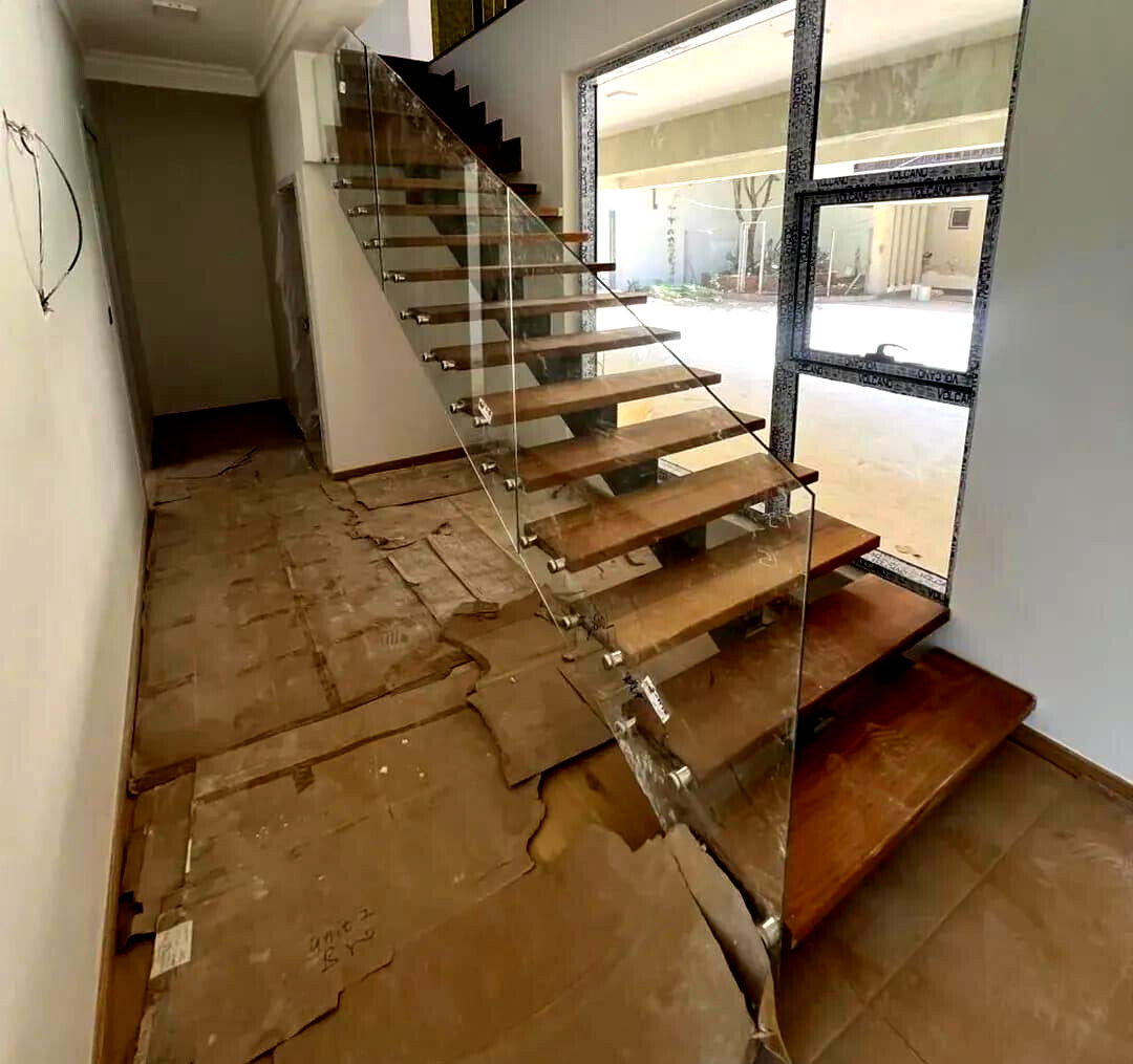 Newly Built 5-Bed Townhouse with DSQ & Rooftop Terrace - Lavington
