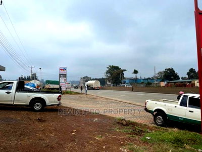 Commercial 100 By 100 Fts Plot Fronting The Tarmac Sigona. - Image 4