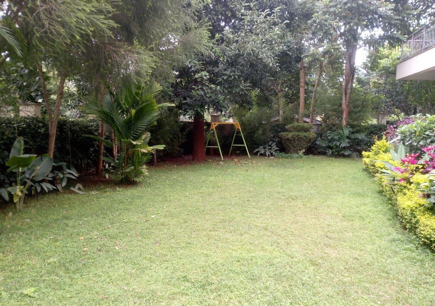 5-Ensuite Townhouse with DSQ & Generator - Lavington Compound of 5