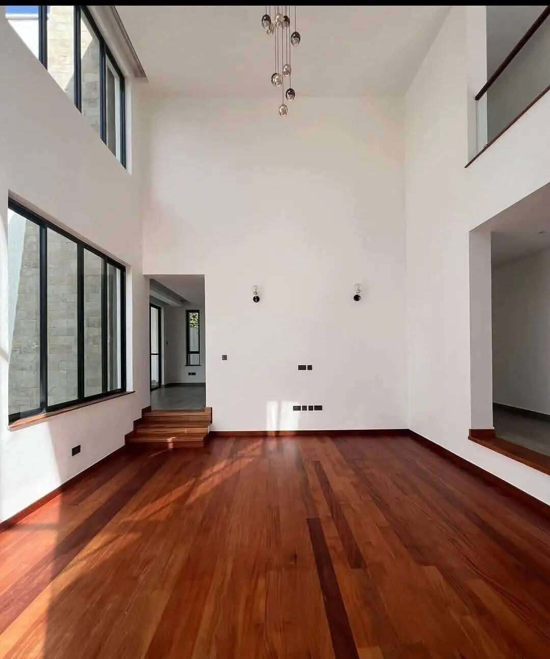 5-Ensuite Villa in Gated 8-Unit Scheme with Solar - Lavington