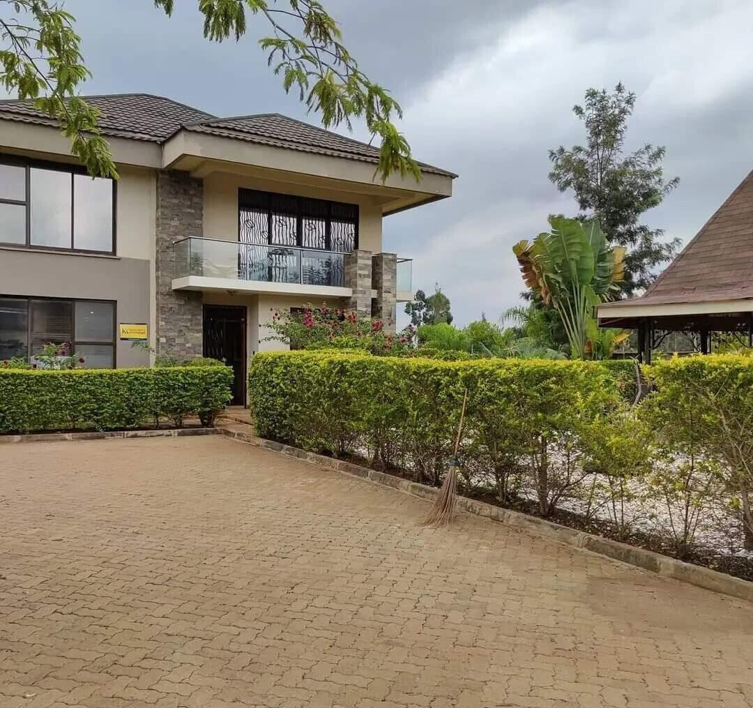 4BR Villa on Half-Acre with Pool & Kids' Play Area - Ridgeways, Kiambu