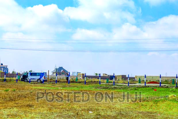 Kamakis Plots- 300m From Tarmac