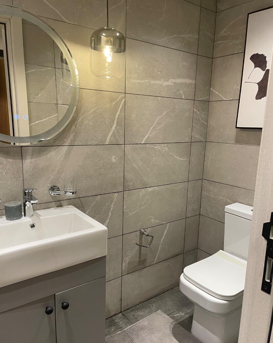 3BR All-Ensuite with Heated Pool & Rooftop BBQ - Lavington