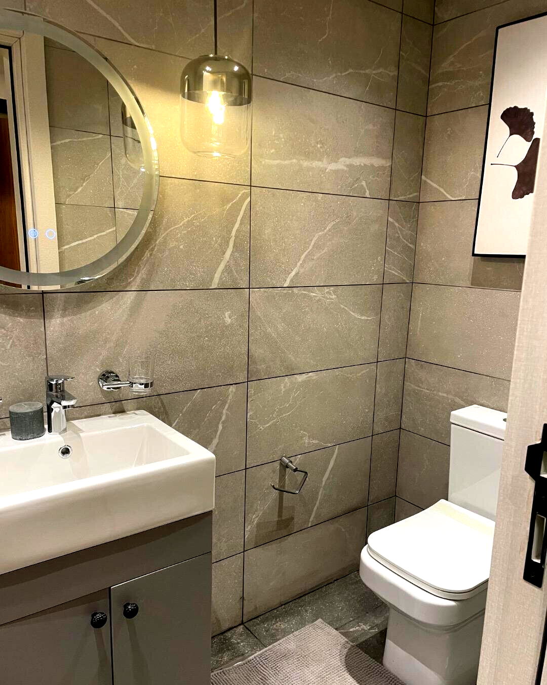 3BR All-Ensuite with Heated Pool & Rooftop BBQ - Lavington