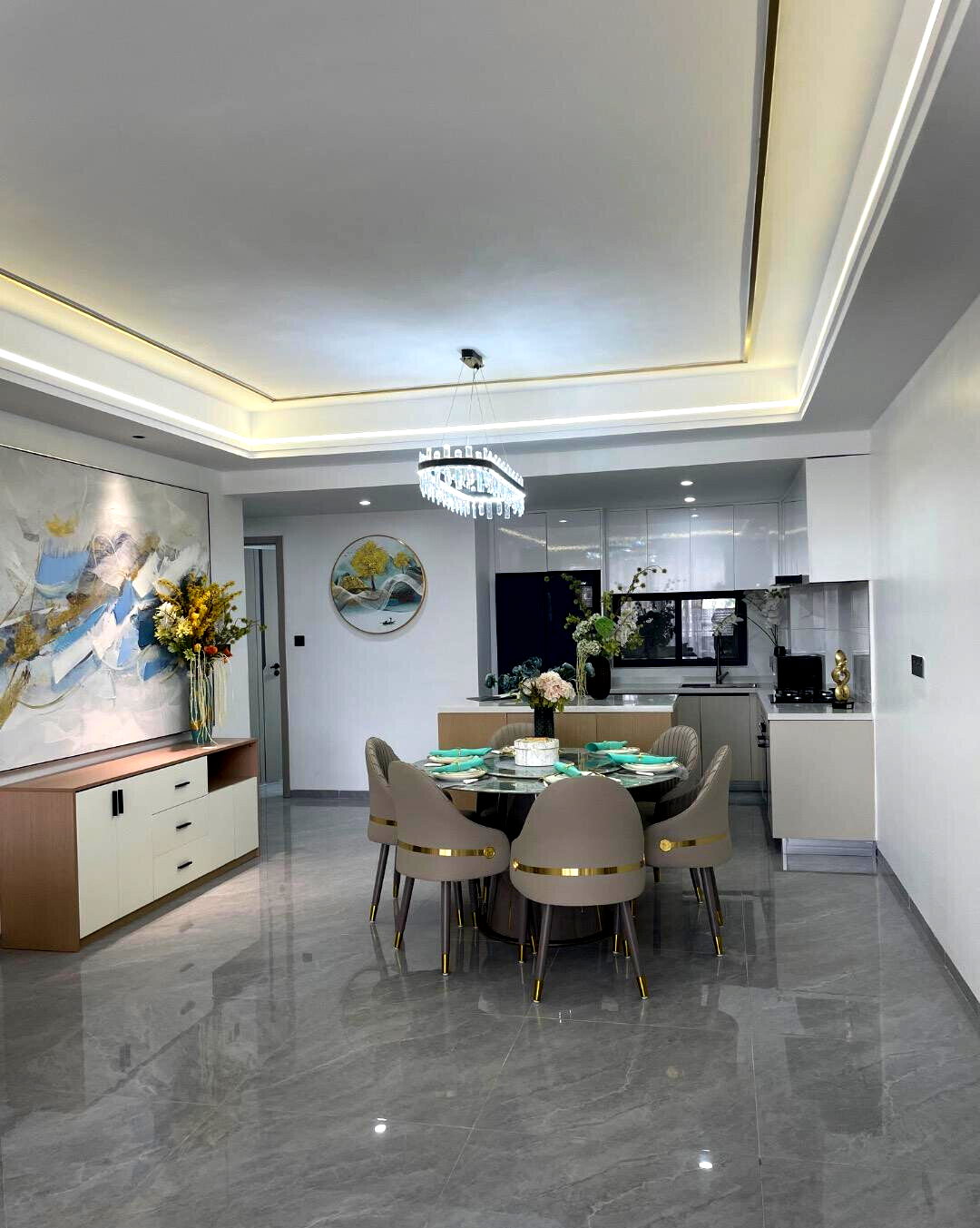 3BR All-Ensuite with Heated Pool & Rooftop BBQ - Lavington