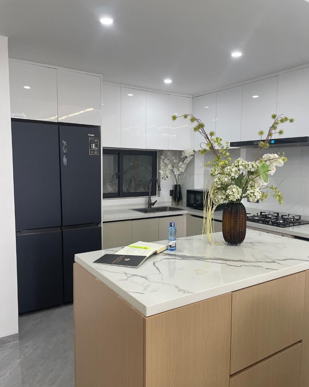 3BR All-Ensuite with Heated Pool & Rooftop BBQ - Lavington