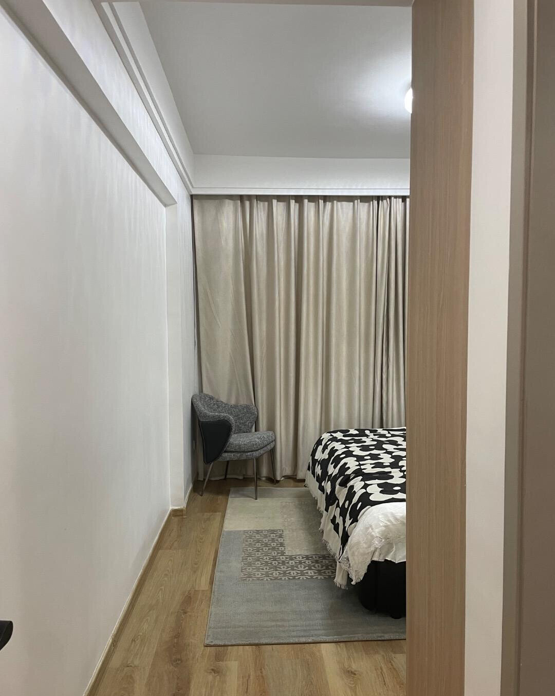 3BR All-Ensuite with Heated Pool & Rooftop BBQ - Lavington