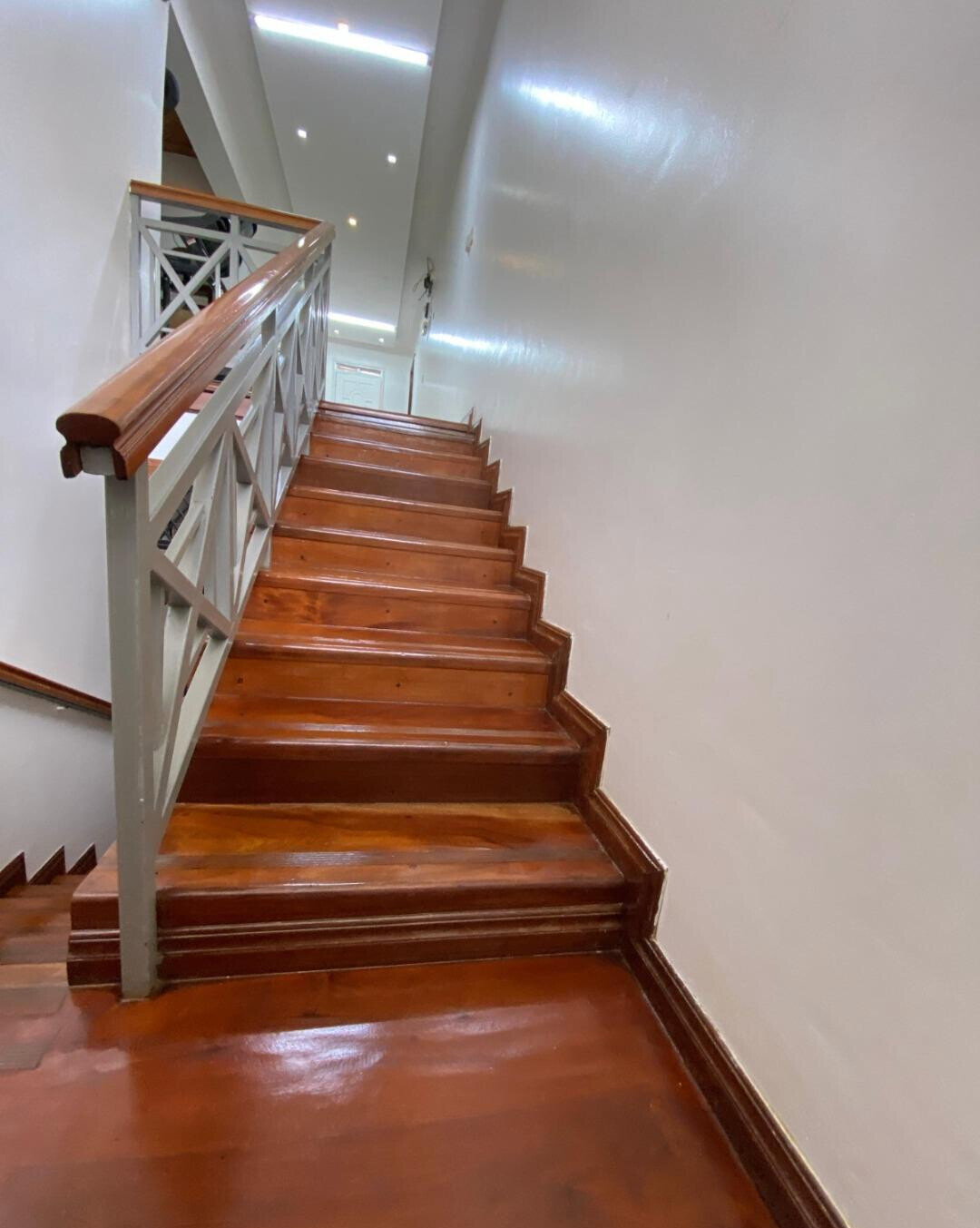 KSh 300K 5BR Mansion