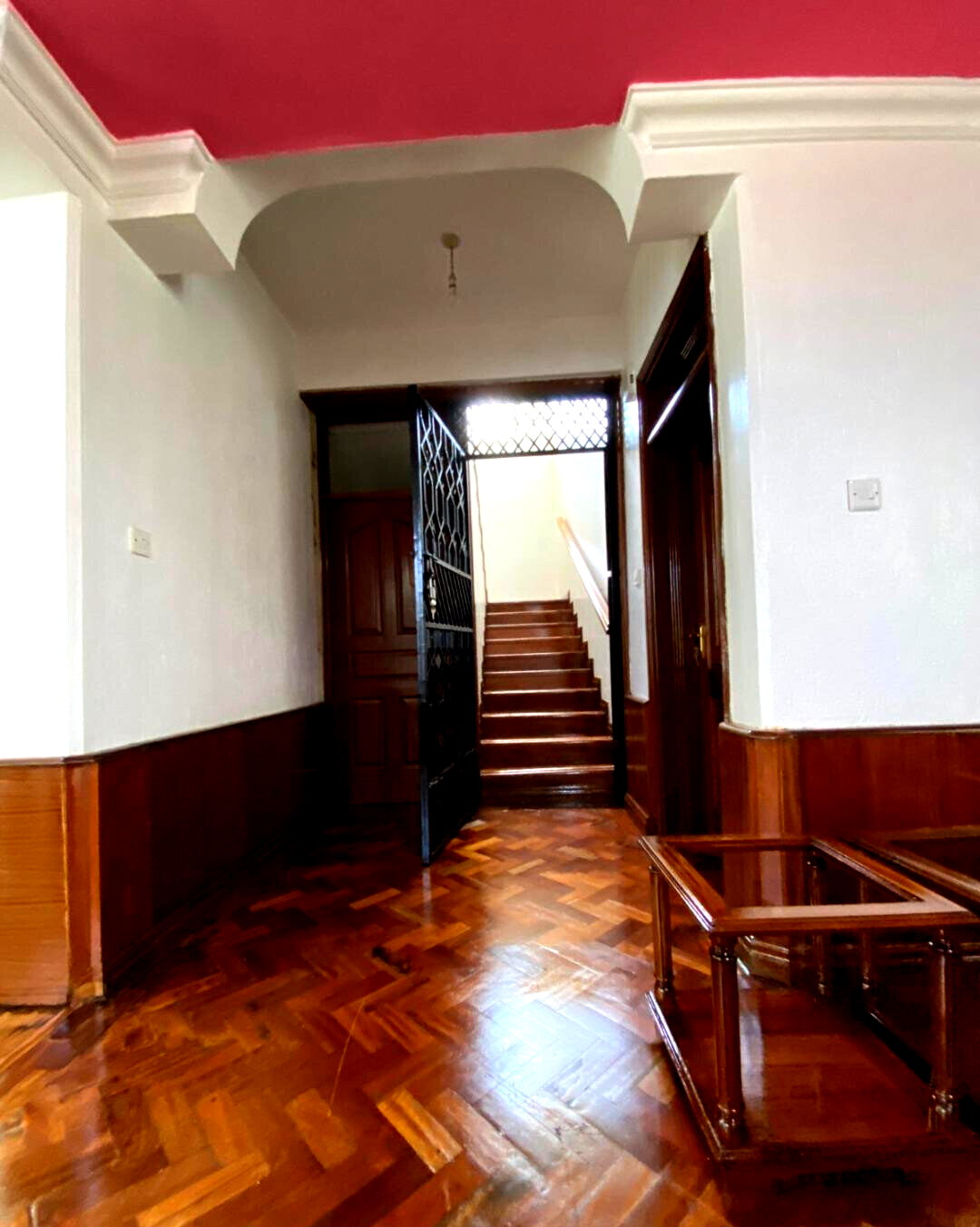KSh 300K 5BR Mansion