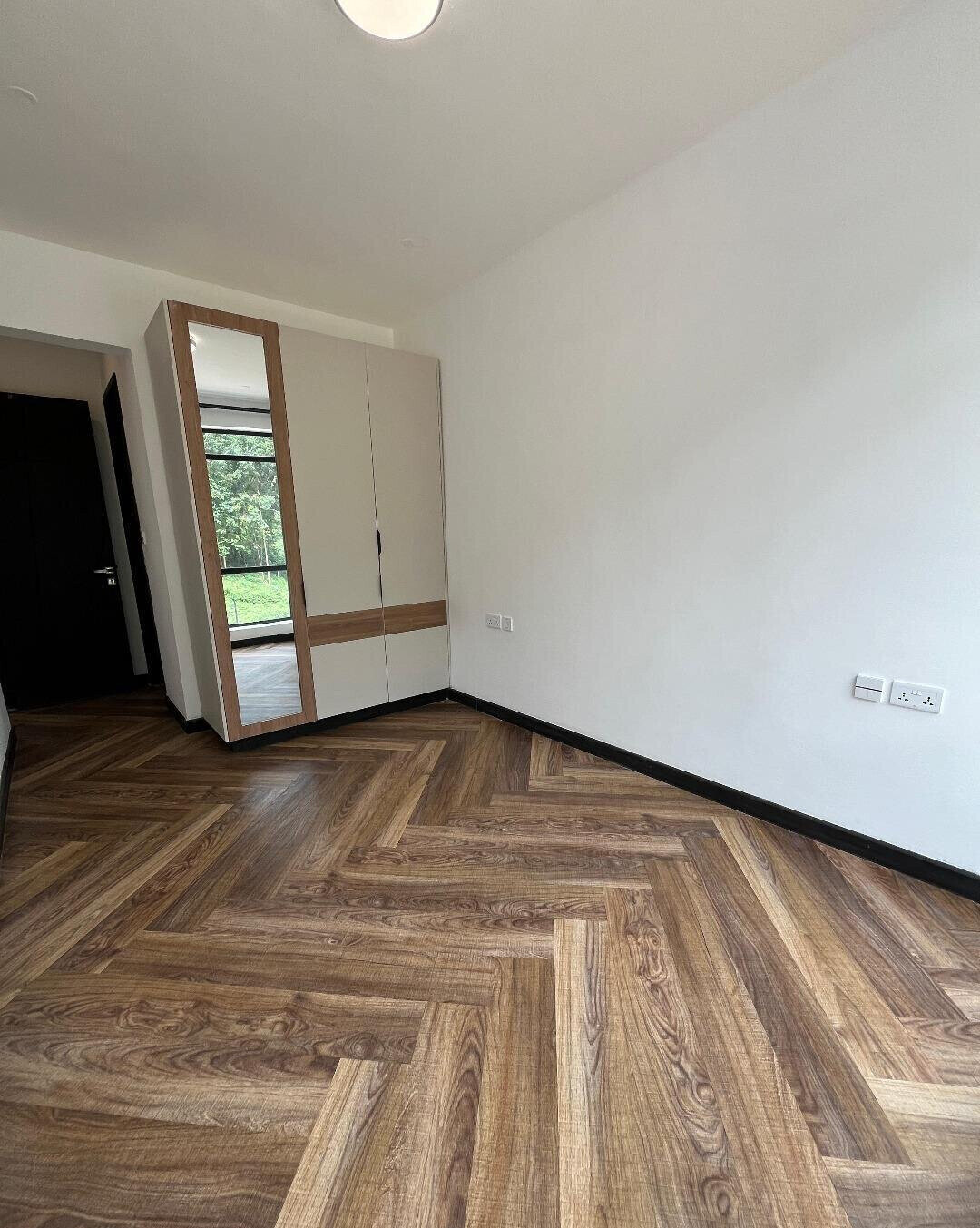 5BR Townhouse with Clubhouse & Pool - Kitisuru Kirawa Road