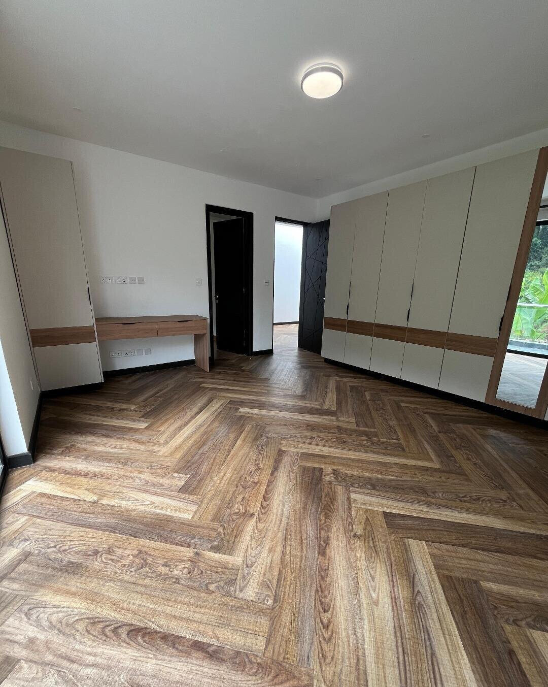 5BR Townhouse with Clubhouse & Pool - Kitisuru Kirawa Road