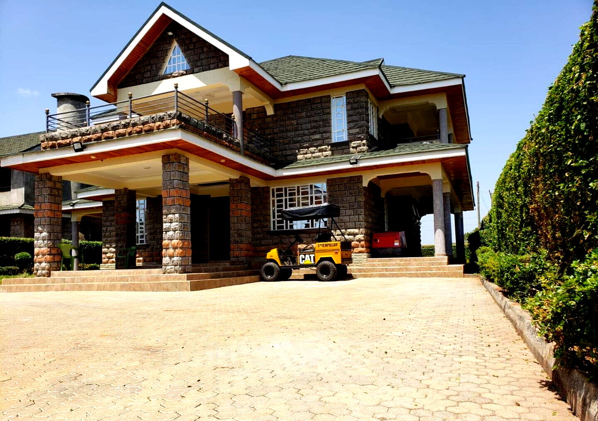 4BR All-Ensuite Townhouse with Guest Wing & DSQ - Thika Greens