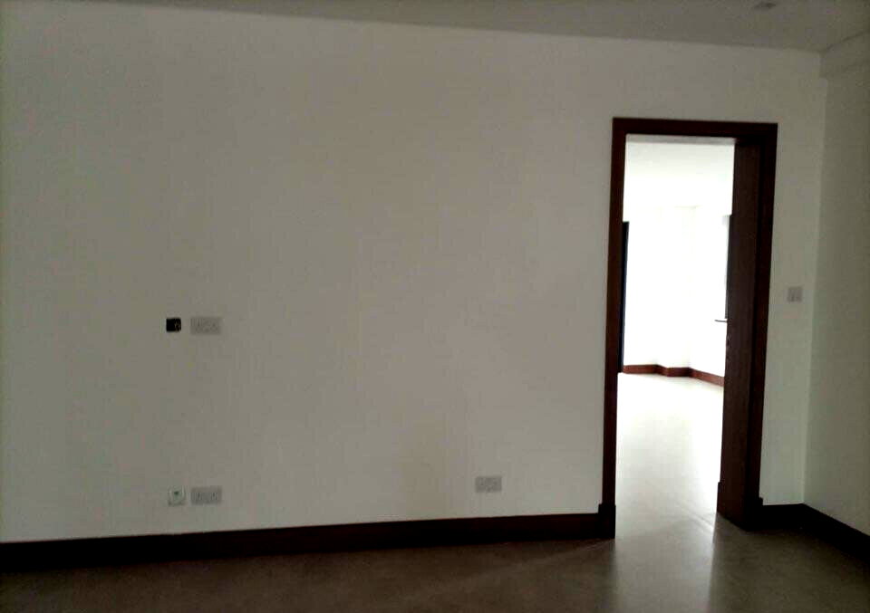 5 En-Suite Villa with Pantry & Garden in Leafy Kitisuru