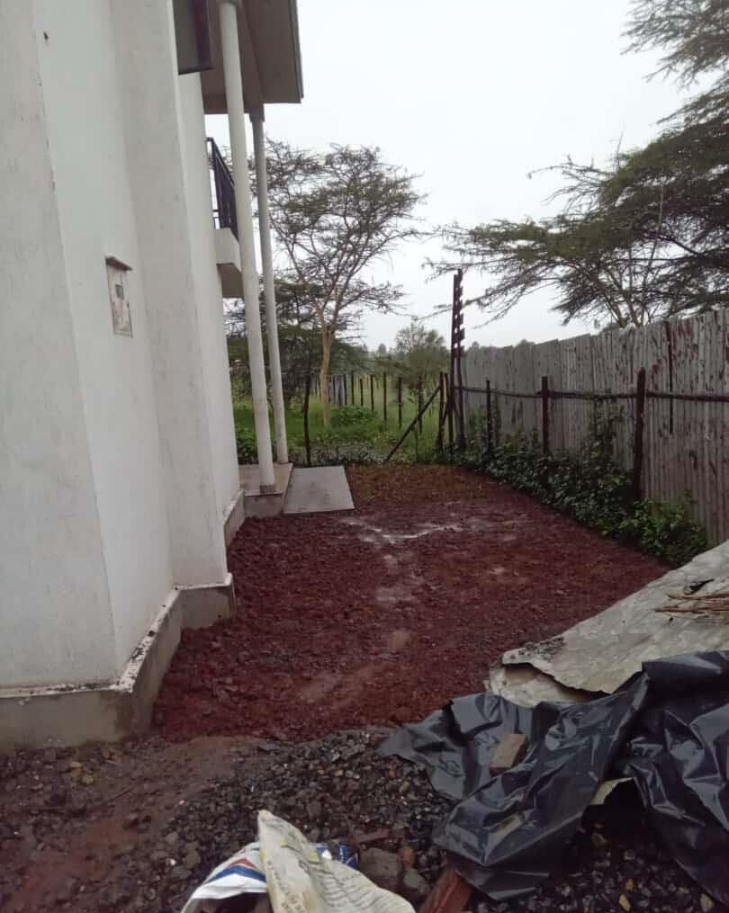 4BR Townhouse with Rooftop Party Area & Guest Room - Rongai