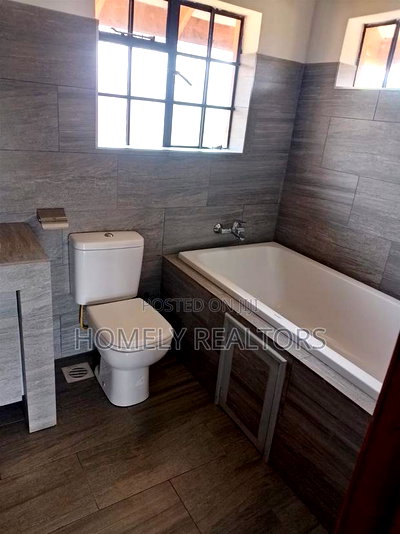 4bdrm Maisonette in Kerarapon Drive, for sale - Image 12