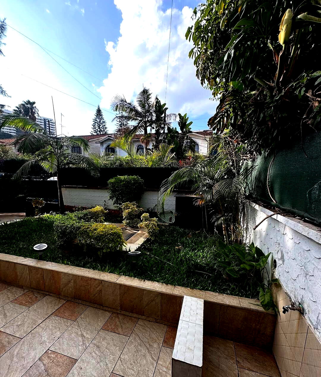 4BR Townhouse with DSQ, Garden & 10,000L Water Tank - Kileleshwa