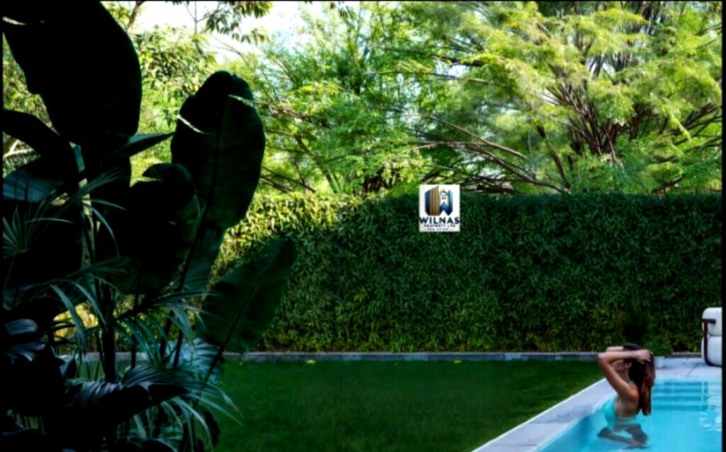 Private Pool & Glass Jacuzzi Villa - Lavington's Exclusive 8