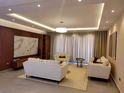 4bdrm Apartment in Parklands for sale - Image 1