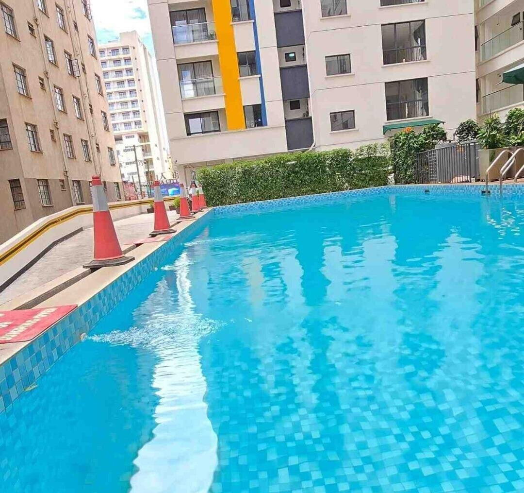 15th Floor 2BR with Rooftop Terrace & Pool - Kilimani