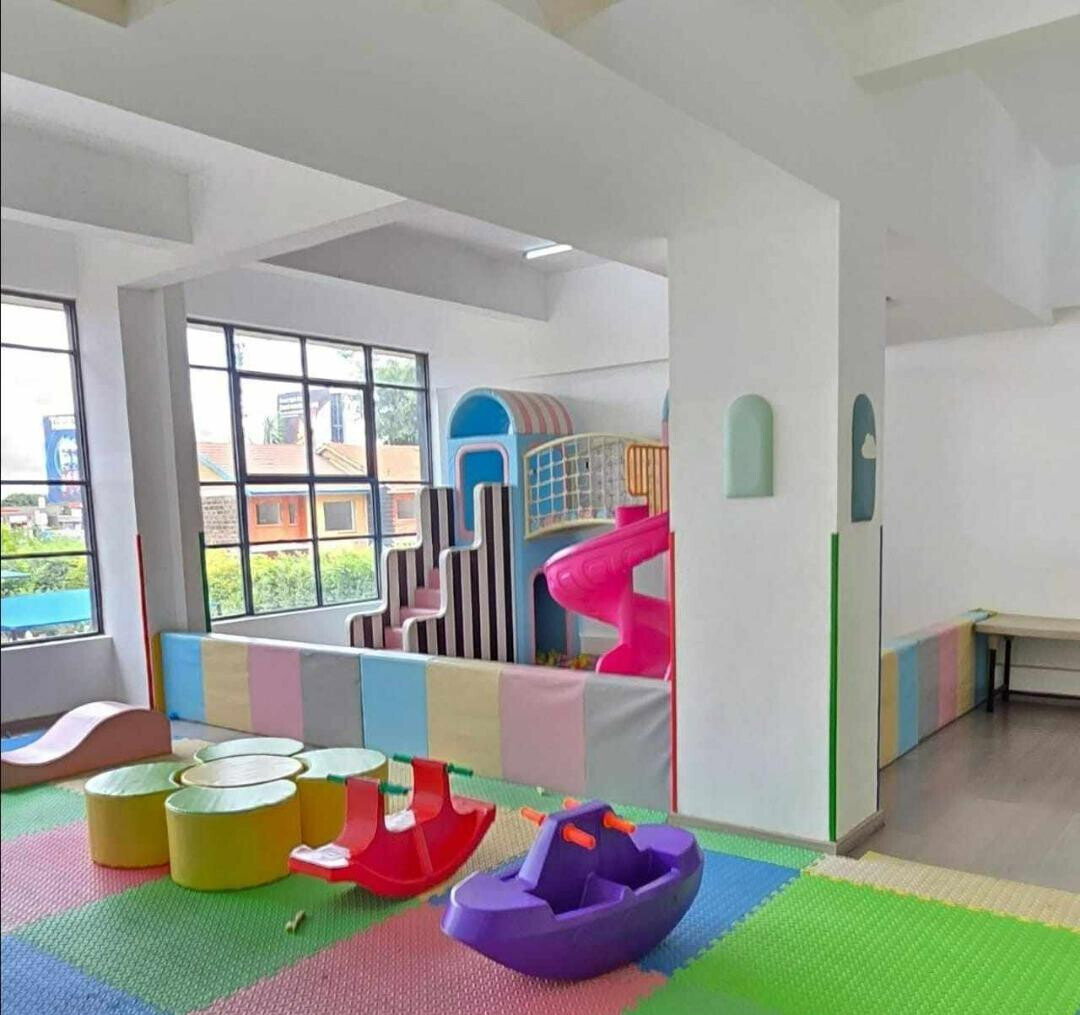 15th Floor 2BR with Rooftop Terrace & Pool - Kilimani