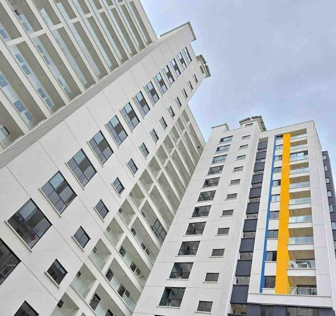 15th Floor 2BR with Rooftop Terrace & Pool - Kilimani