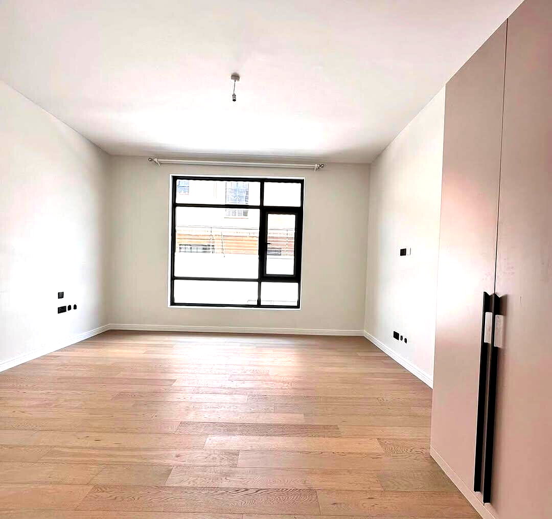 Elegant 5-Bed Villa with Private Garden - Lavington