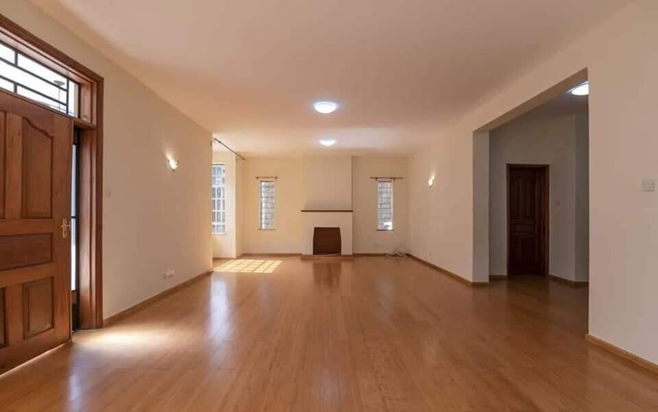 5BR Townhouse with Fireplace & Attic Family Room - Kileleshwa