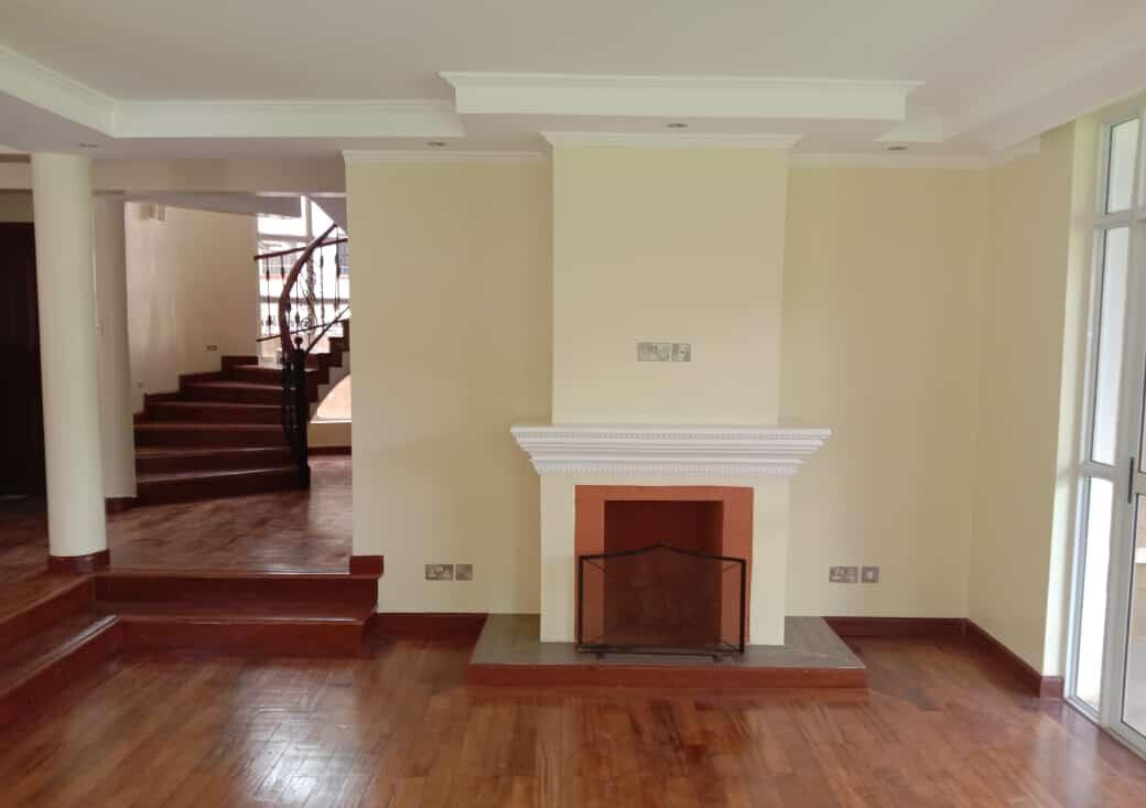 5-Ensuite Townhouse with DSQ & Mature Garden - Lavington