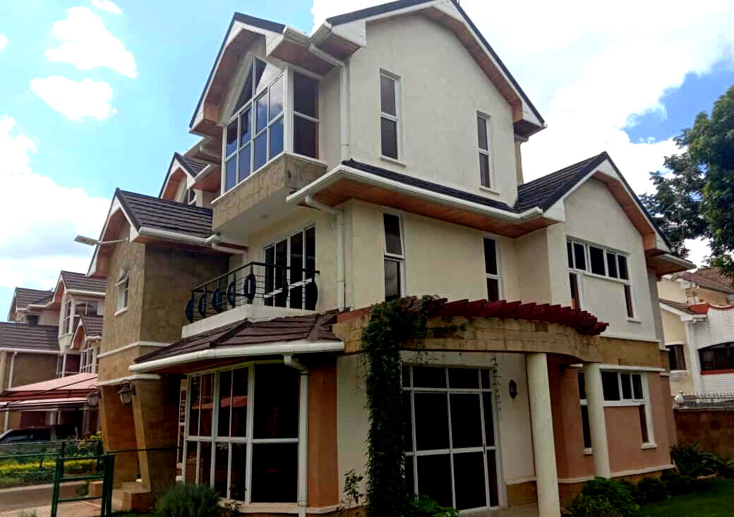 5-Ensuite Townhouse with DSQ & Mature Garden - Lavington