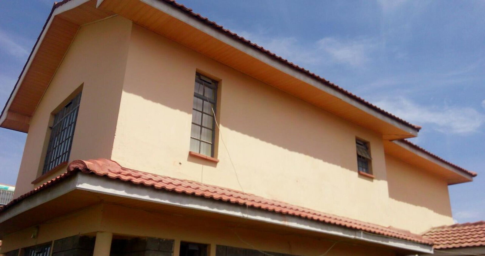 3BR Townhouse with DSQ & Stone Perimeter Fence - Kitengela