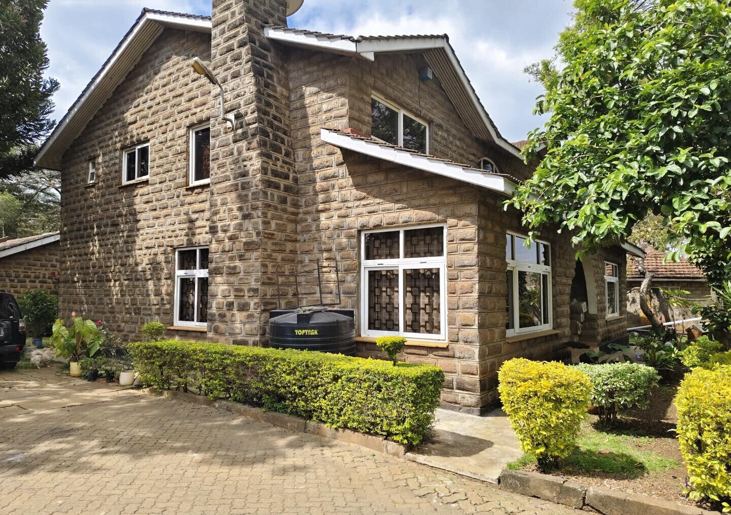 Spacious 5BR Garden Home at KSh 260K