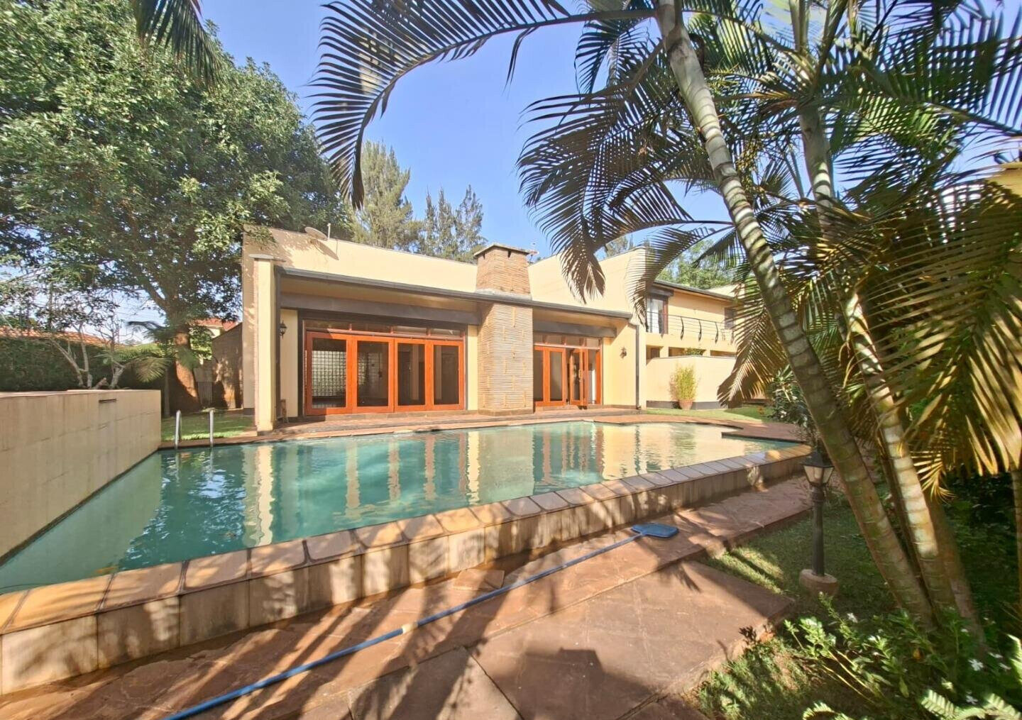 1/8 Acre Garden Home for Rent