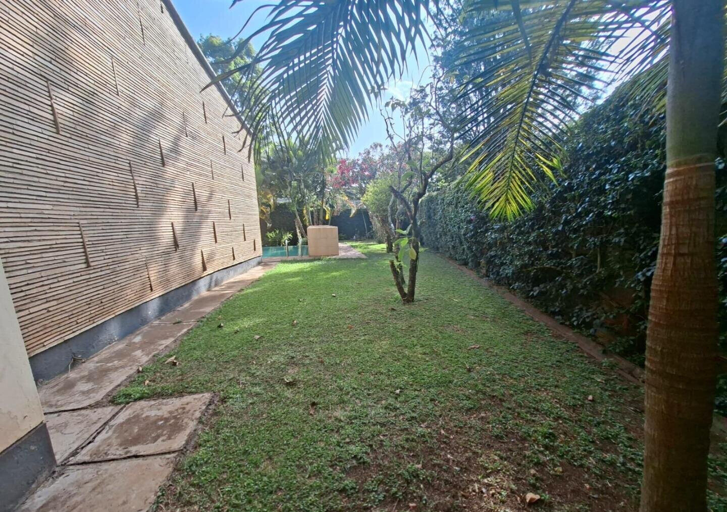 1/8 Acre Garden Home for Rent
