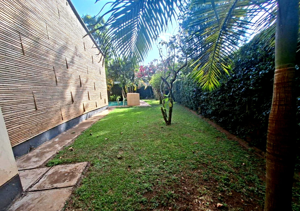 1/8 Acre Garden Home for Rent