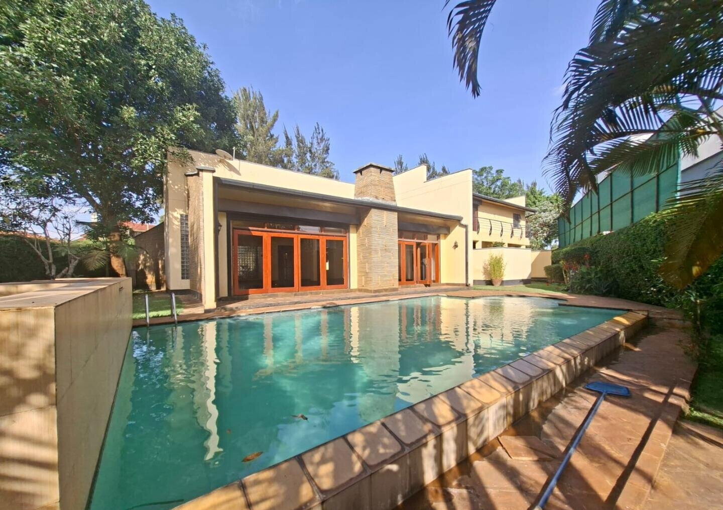 1/8 Acre Garden Home for Rent