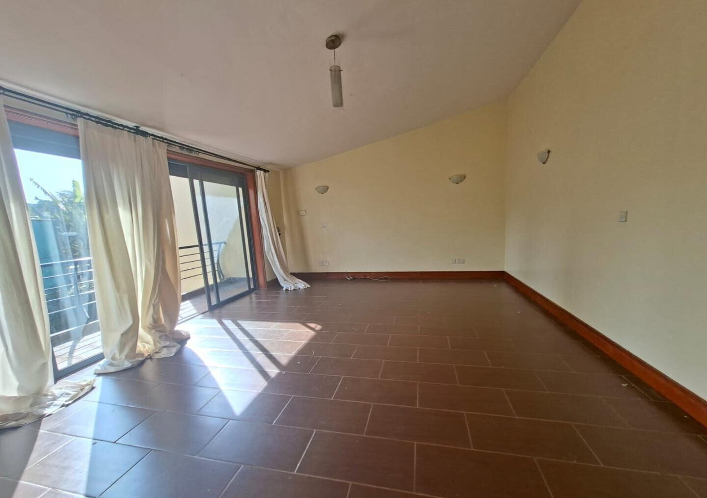 1/8 Acre Garden Home for Rent