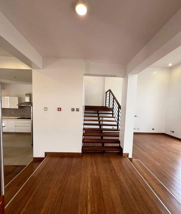 4-Ensuite Townhouse with Heated Pool & Gym - Lavington