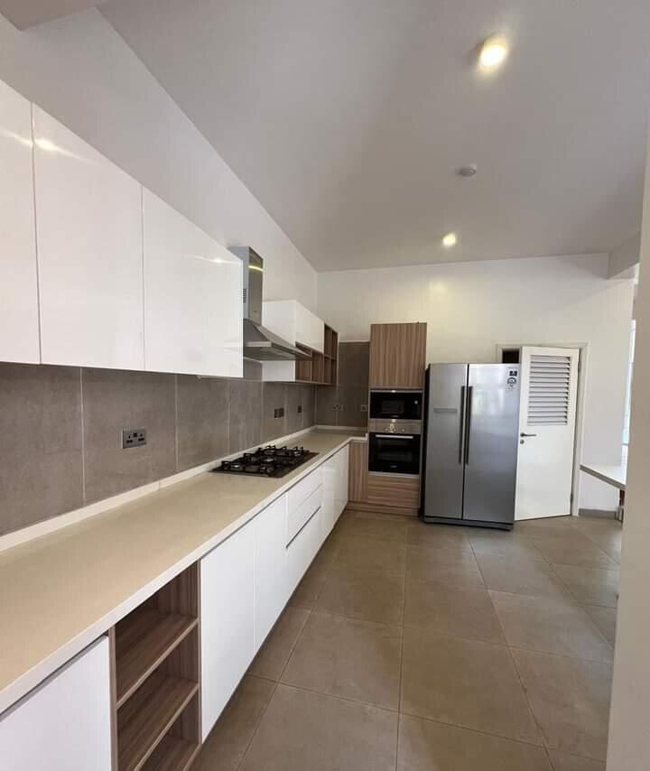 4-Ensuite Townhouse with Heated Pool & Gym - Lavington